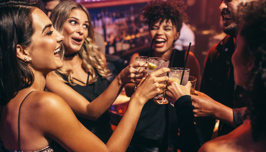 Party, Power, Pause – Was Elektrolyte nach einer langen Nacht wirklich bringen